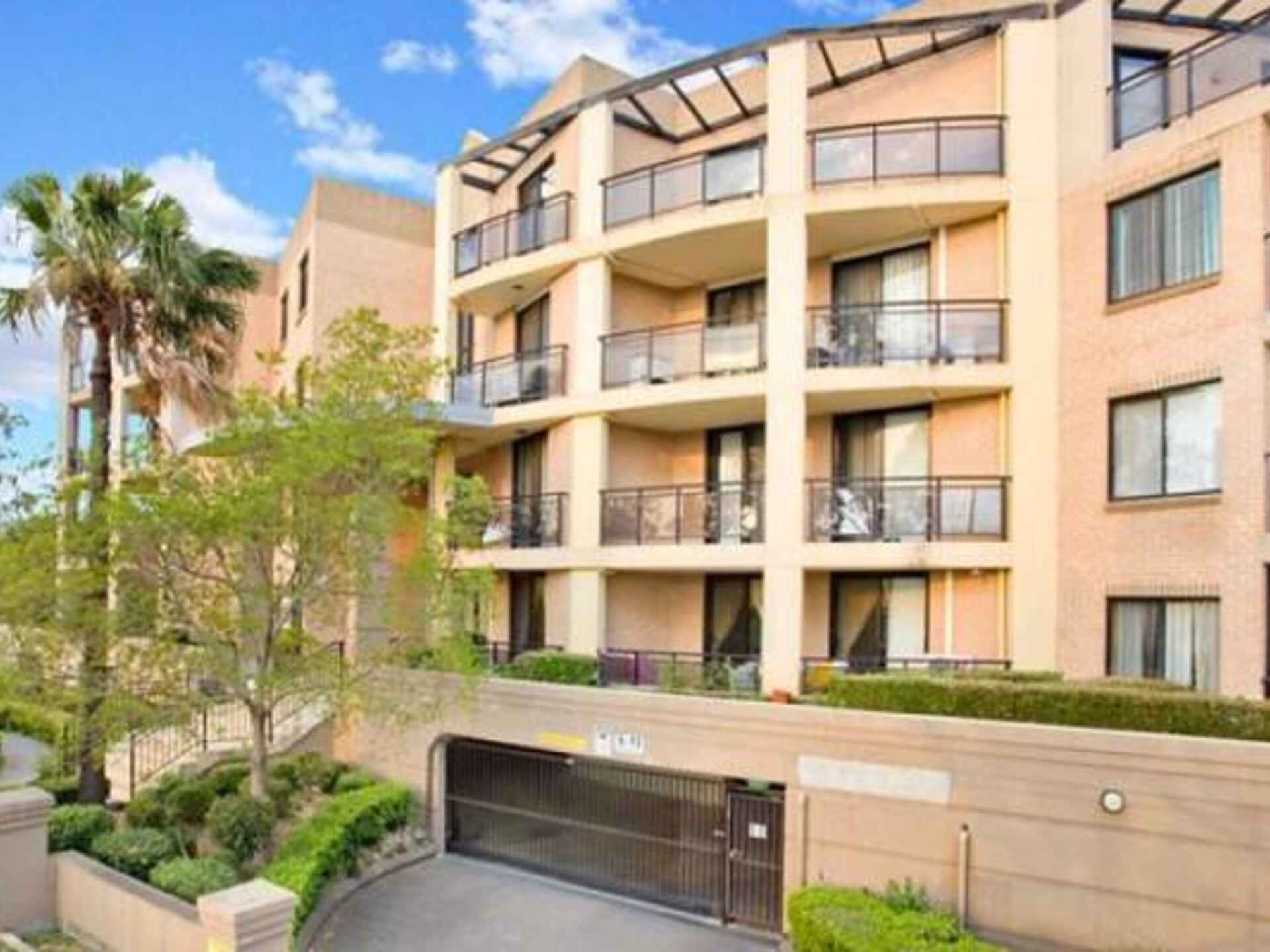 10/9-13 Griffiths Street Blacktown