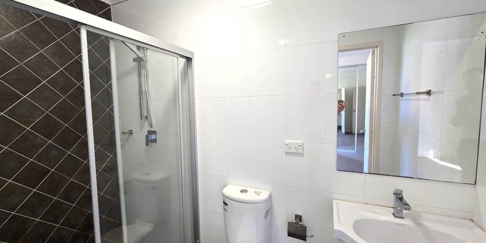 28/5-11 Howard Avenue Northmead 28/5-11 Howard Avenue Northmead