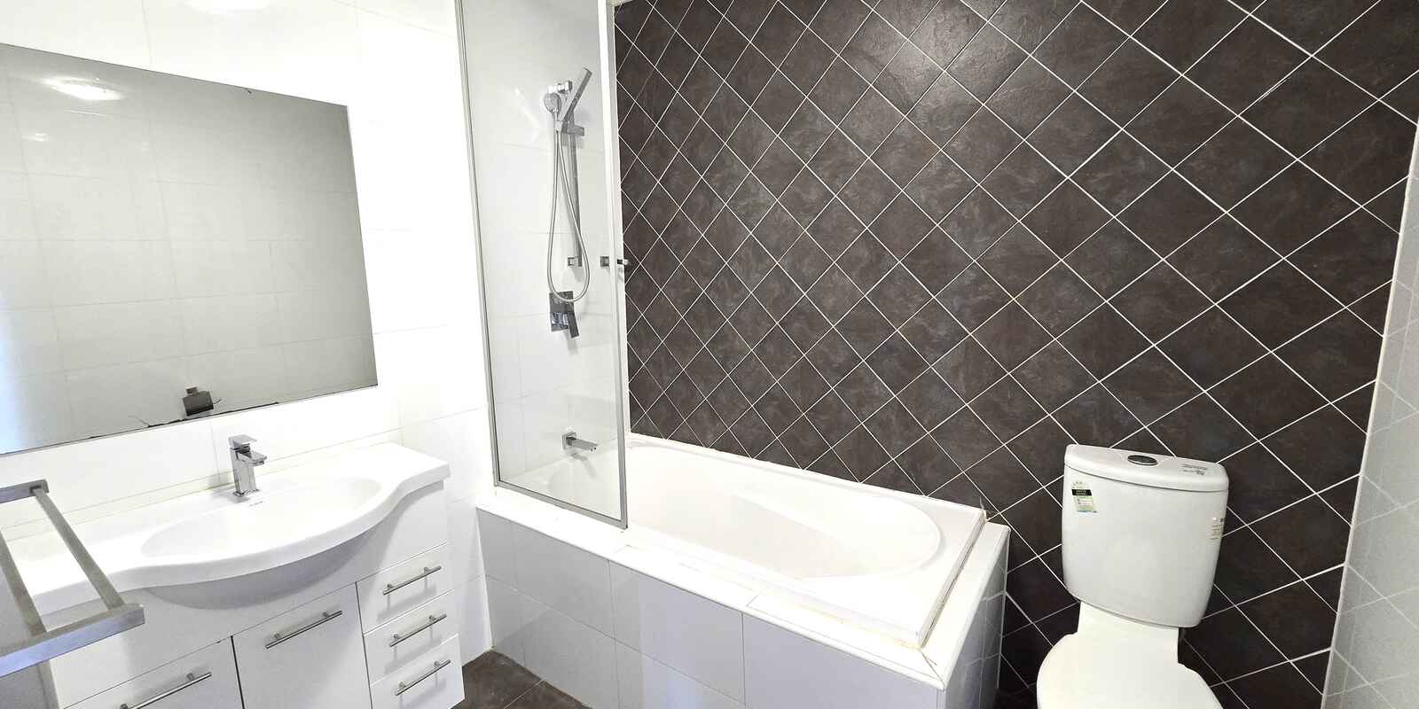 28/5-11 Howard Avenue Northmead 28/5-11 Howard Avenue Northmead