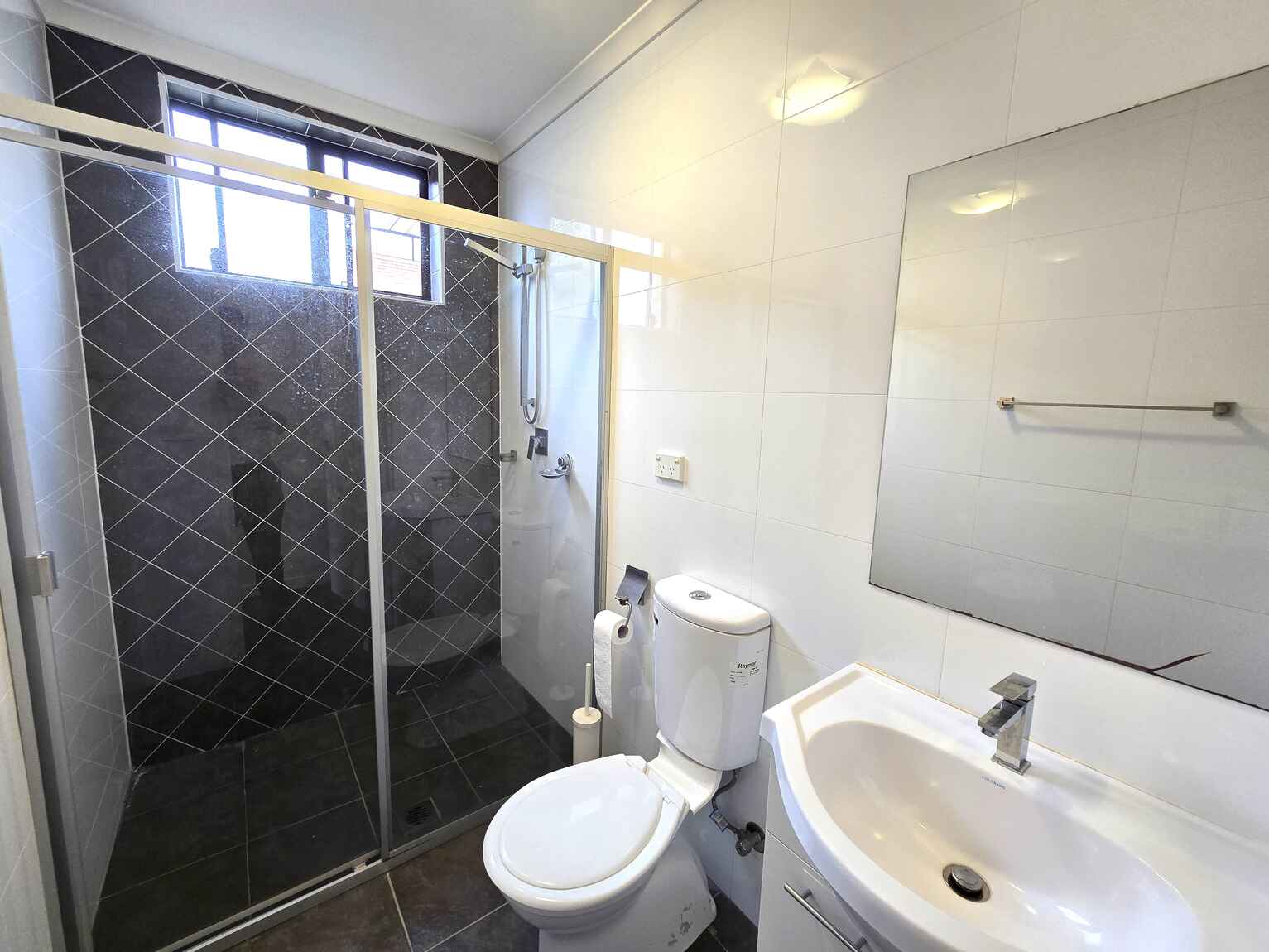 20/5-11 Howard Avenue Northmead