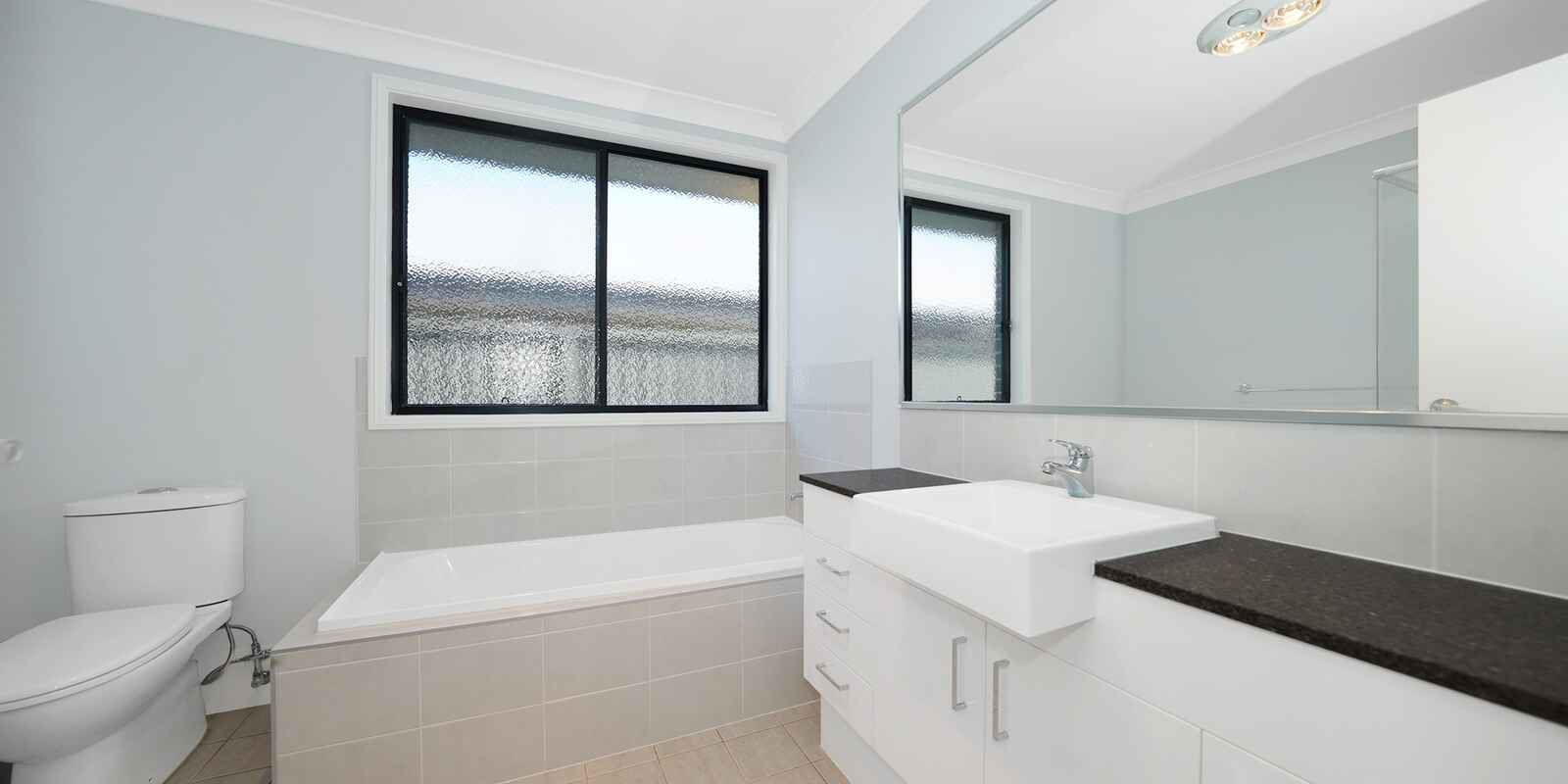 7 Holly Crescent Jordan Springs 7 Holly Crescent Jordan Springs