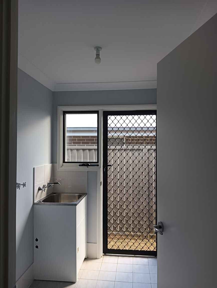 7 Holly Crescent Jordan Springs