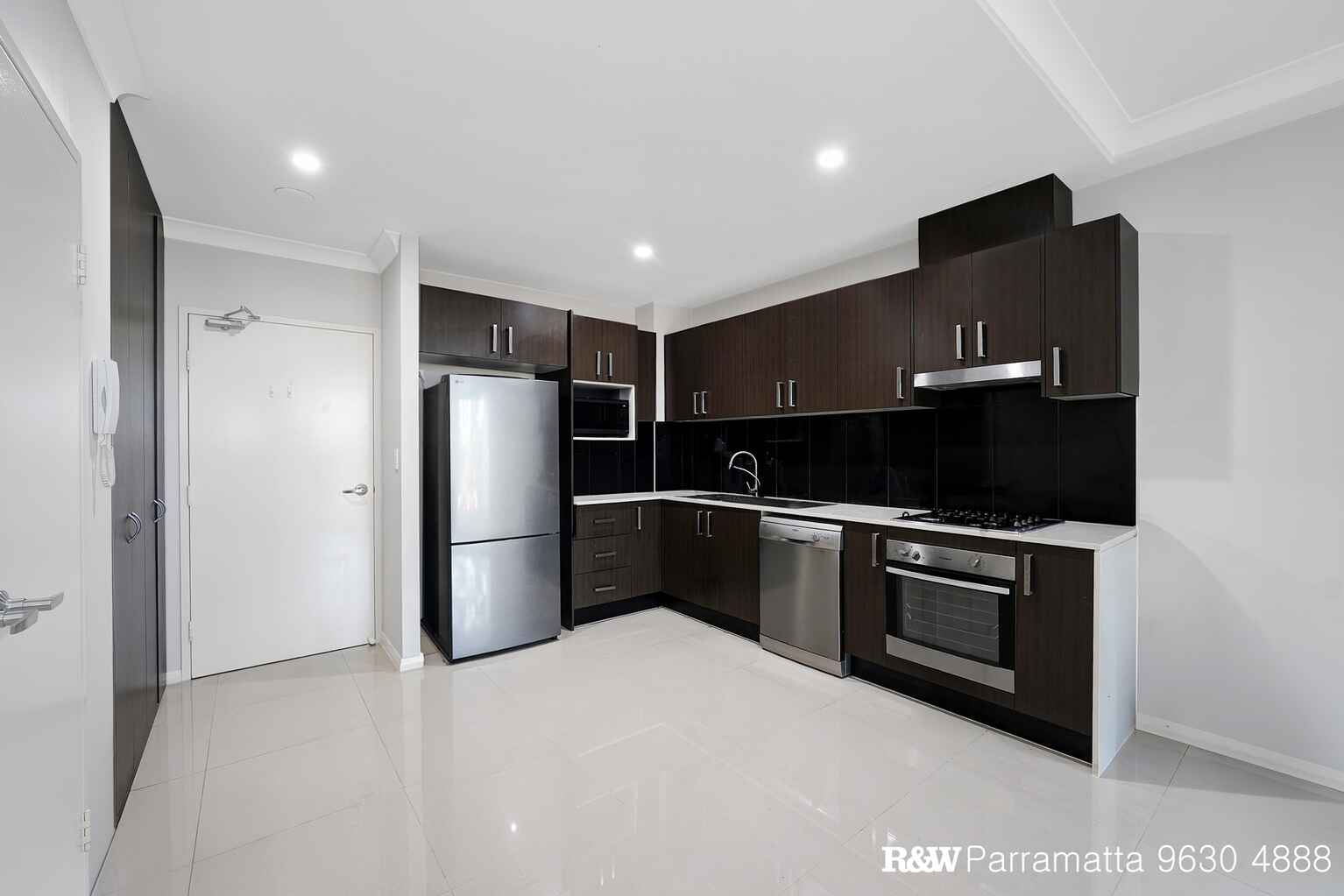 B5/2-4 Amos Street Parramatta