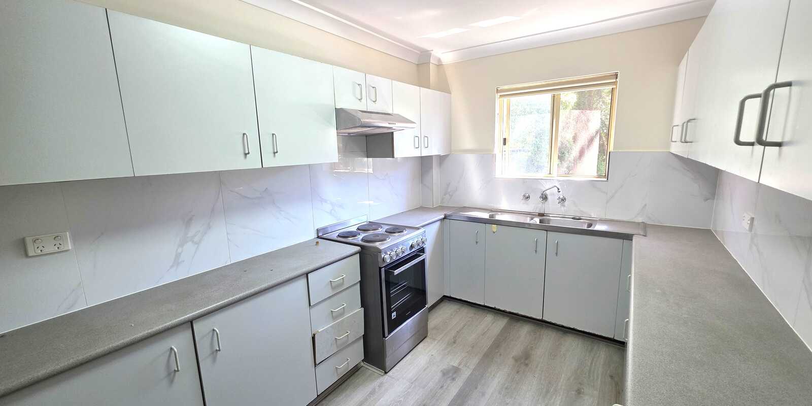 1/8-10 Queens Road Westmead