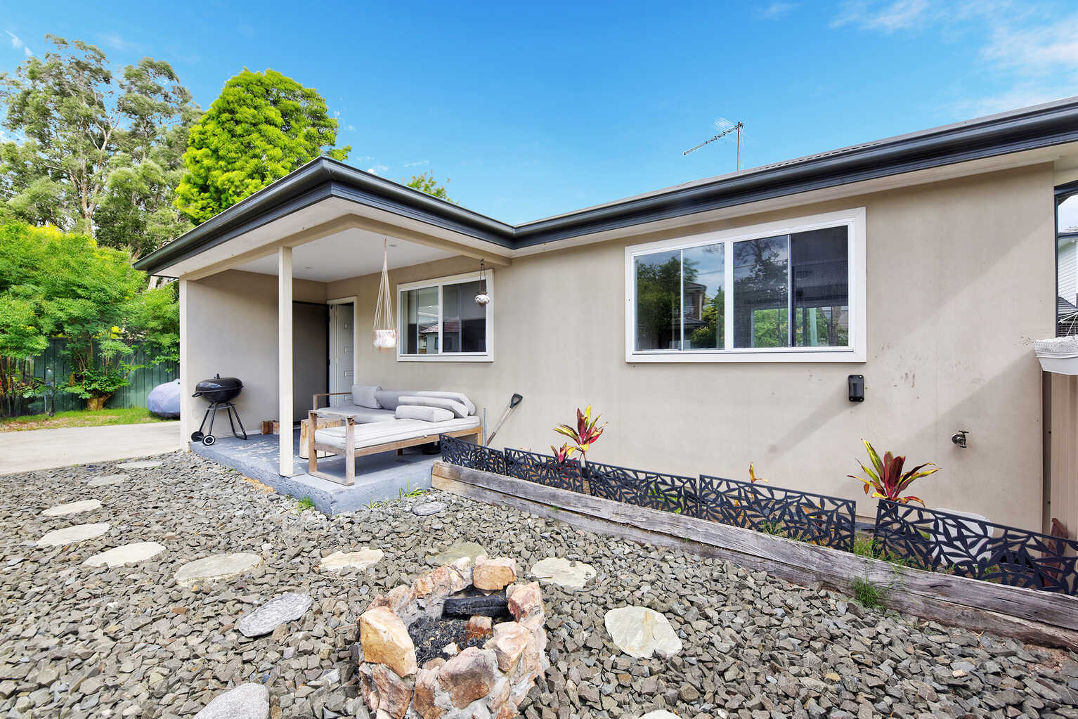 10 & 10A Brabyn Street North Parramatta 10 & 10A Brabyn Street North Parramatta