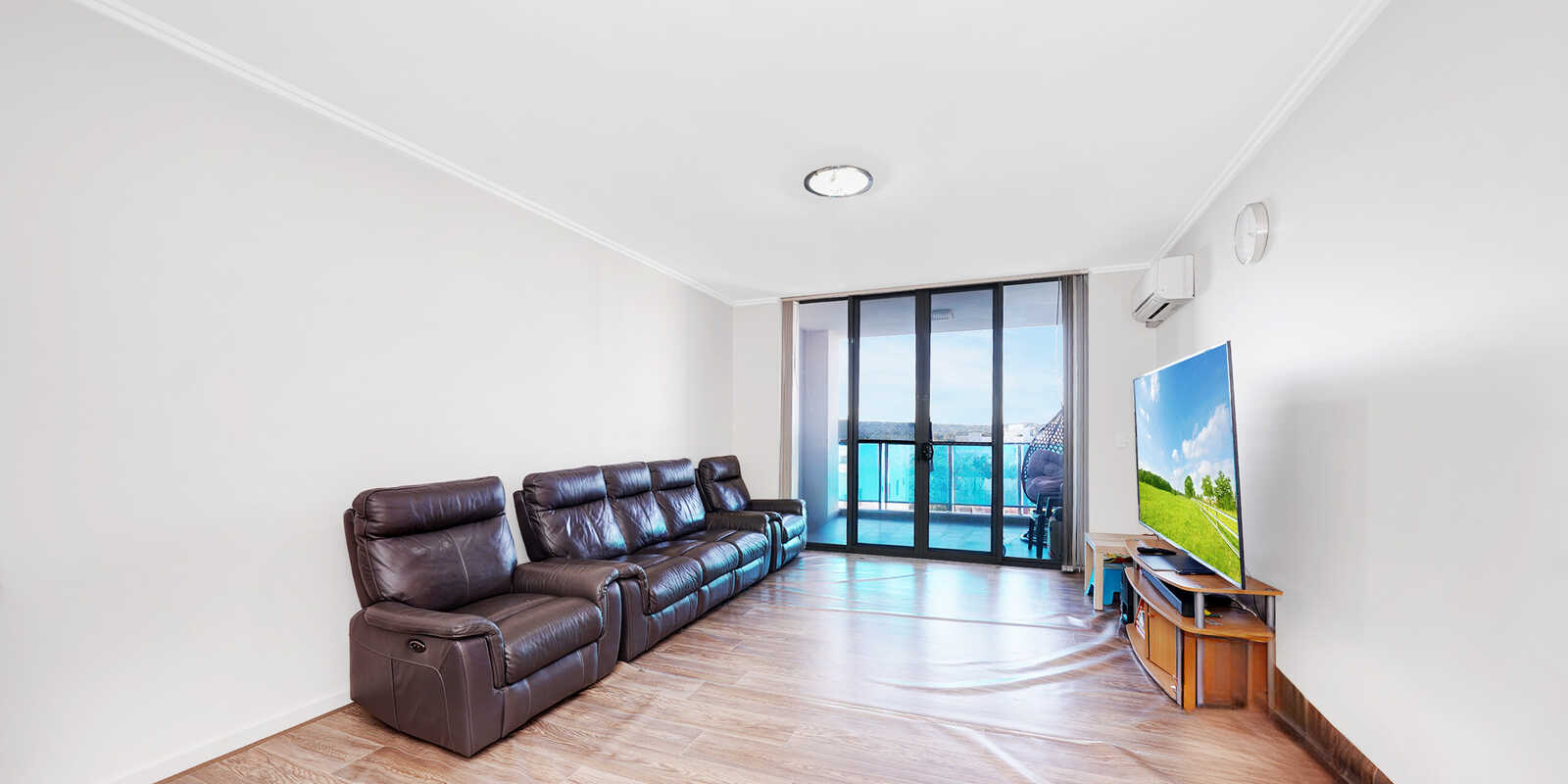 704/3-5 Weston Street Rosehill 704/3-5 Weston Street Rosehill