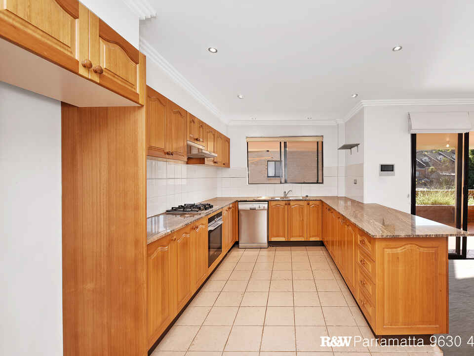 4/40a Fennell Street North Parramatta