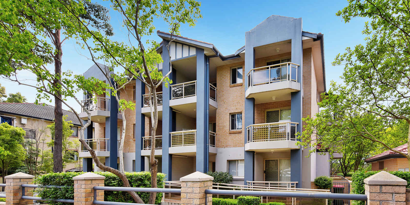 2/30 Memorial Avenue Merrylands