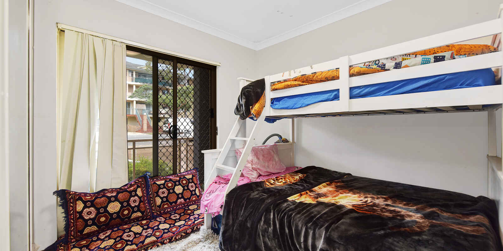 2/30 Memorial Avenue Merrylands