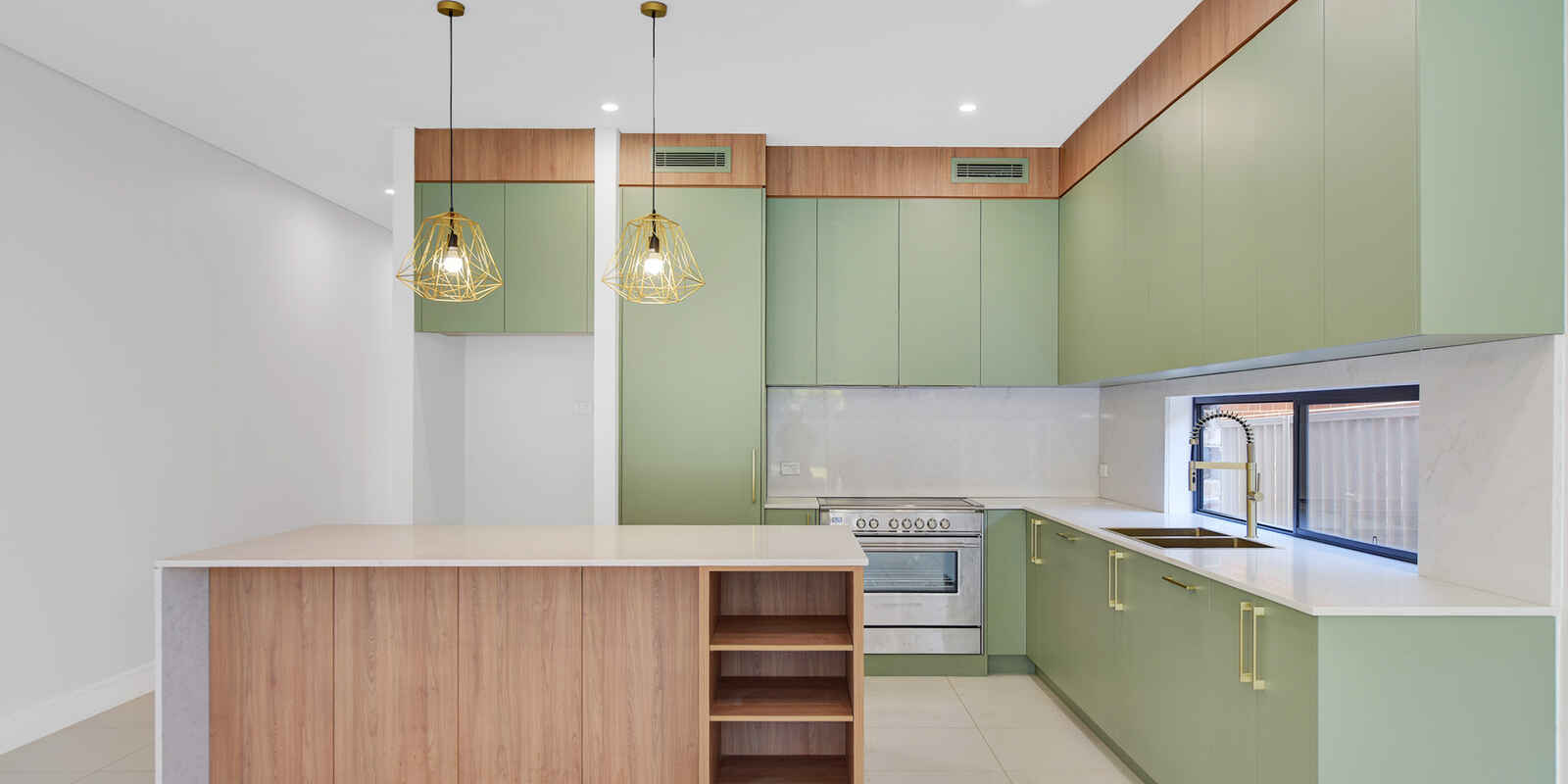 138 Centenary Road South Wentworthville