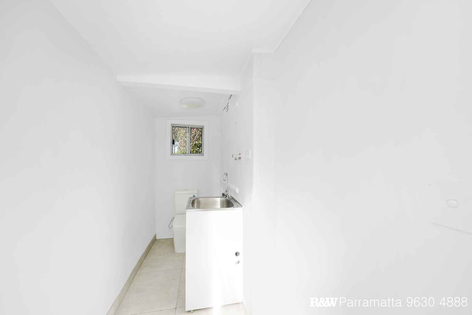 68 Rippon Avenue Dundas